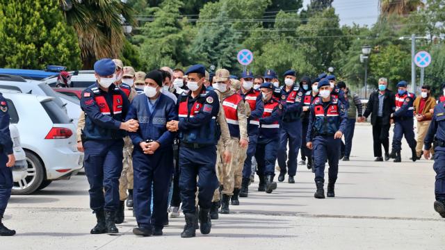 Osmaniye merkezli 11 ilde terör örgütü DEAŞa yönelik operasyonda 27 zanlı yakalandı