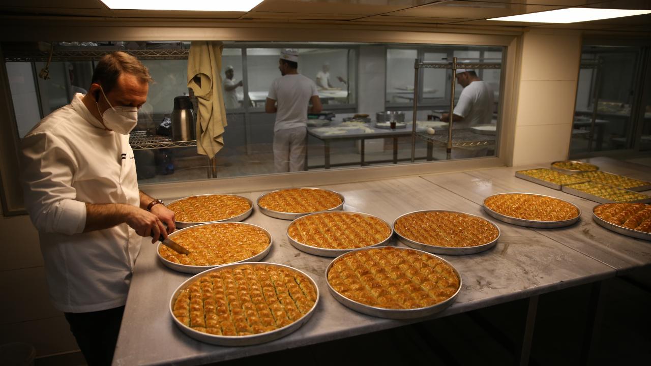 Günde 20 ton baklava üretiliyor