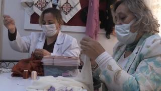 Çeyizleri yanan nişanlı kızlara yeni çeyizler yaptılar