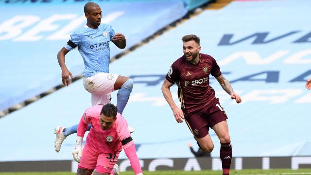 Leeds United deplasmanda Manchester Cityyi yendi