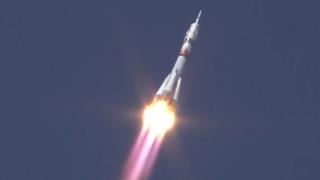 Uzaya çıkan ilk insan Gagarin’in adını taşıyan Soyuz MS-18 uzay aracı fırlatıldı