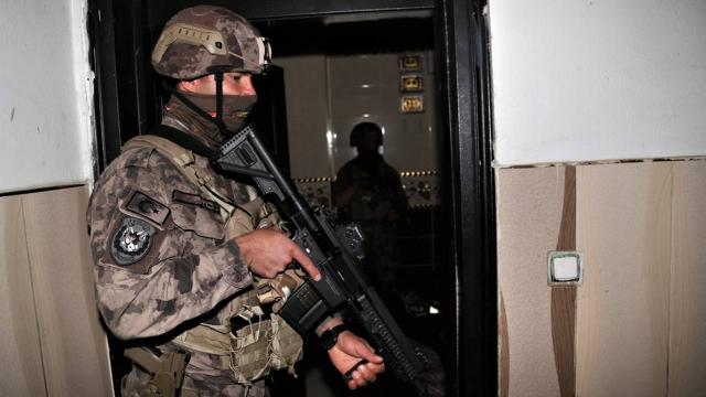 Samsunda aranan 28 kişi "şok uygulama"da yakalandı
