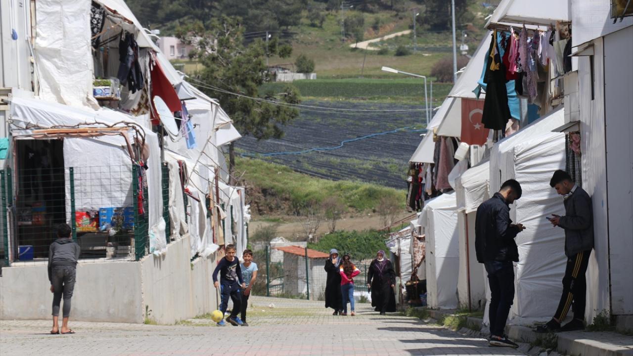 "Hayatımın yarısını Türkiye`de geçirdim sayılır"