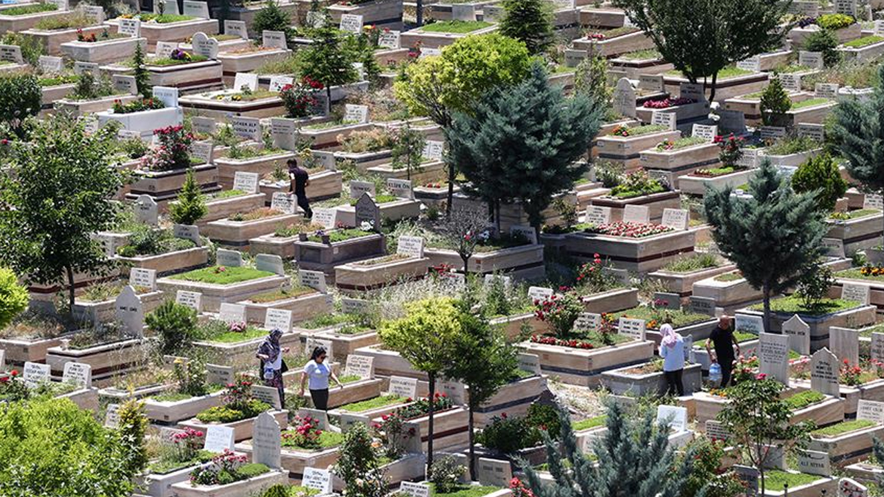 Mezarlıklarda giriş çıkış düzenlemesi