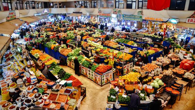 Konyada çarşı pazarda ramazan hareketliliği yaşanıyor