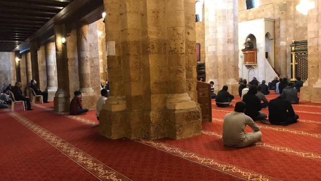 Lübnan ve Libyada camilerde teravih namazı kılınabilecek