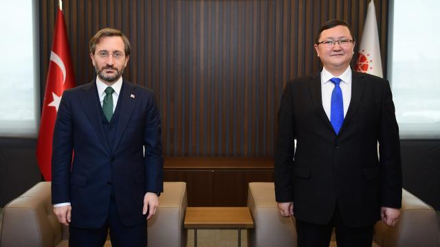 Cumhurbaşkanlığı İletişim Başkanı Fahrettin Altun, Kırgız Bakan İmanaliyev ile görüştü
