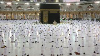 Kabe'de Ramazan'ın ilk teravih namazı kılındı