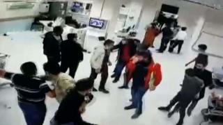 Sivas'ta sağlık çalışanlarına saldırı: 8 gözaltı