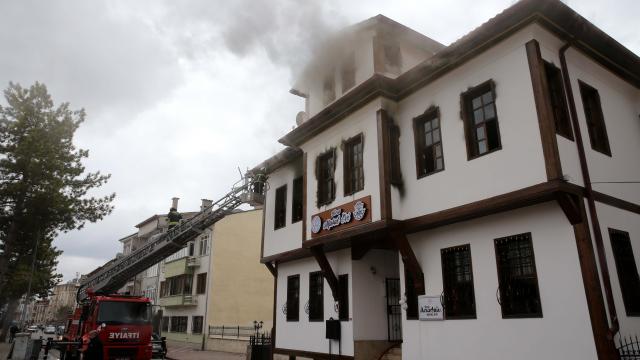 Masal Evinde çıkan yangında hasar oluştu