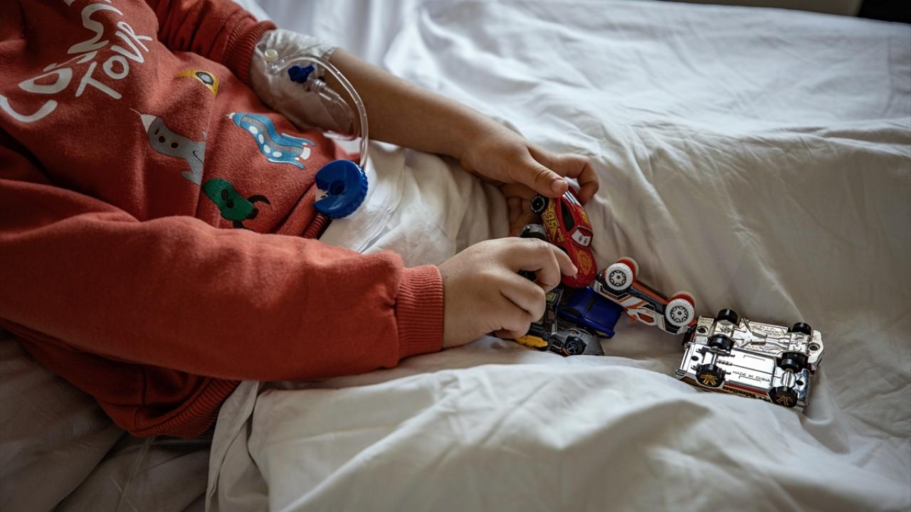 "Bu çocuklara daha fazla ilgi göstermeye çalışıyoruz"