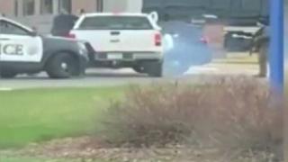 ABD'de maske takmak istemeyen kişi polise saldırdı