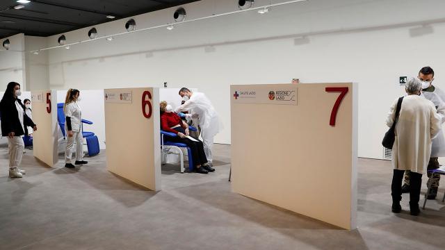 İtalyada son 24 saatte 469 can kaybı
