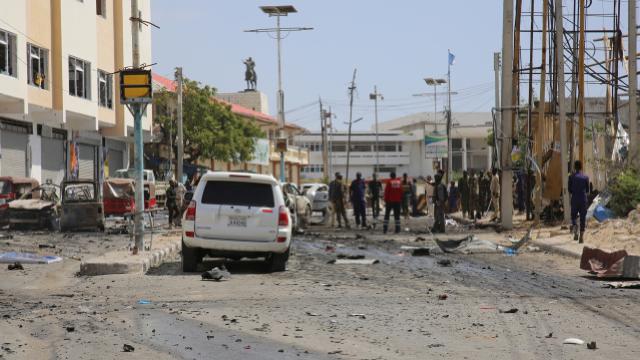 Somalide bombalı saldırı: 15 ölü