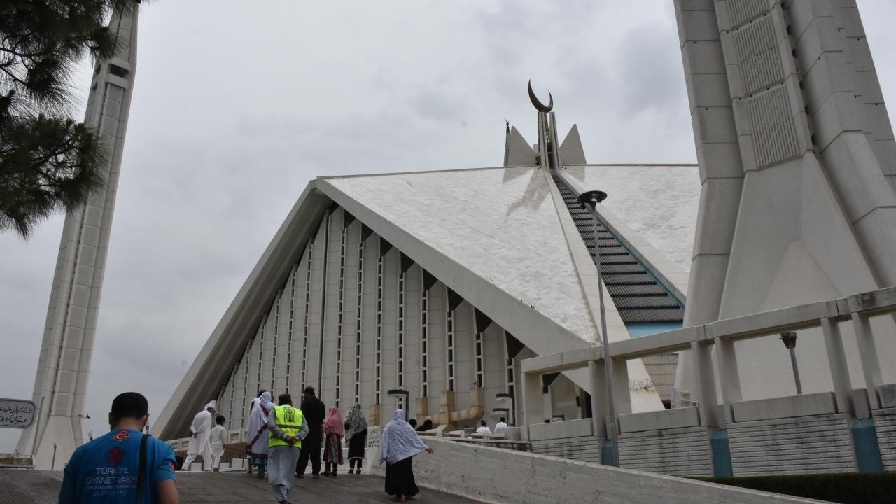 Vedat Dalokay`ın çizimi, Pakistan Hükümeti`nin ödülüne layık görüldü