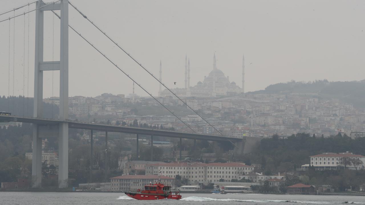 "Bu çöl tozu zaman zaman belli yerlerde görüş mesafesinde düşüşlere yol açabilir"