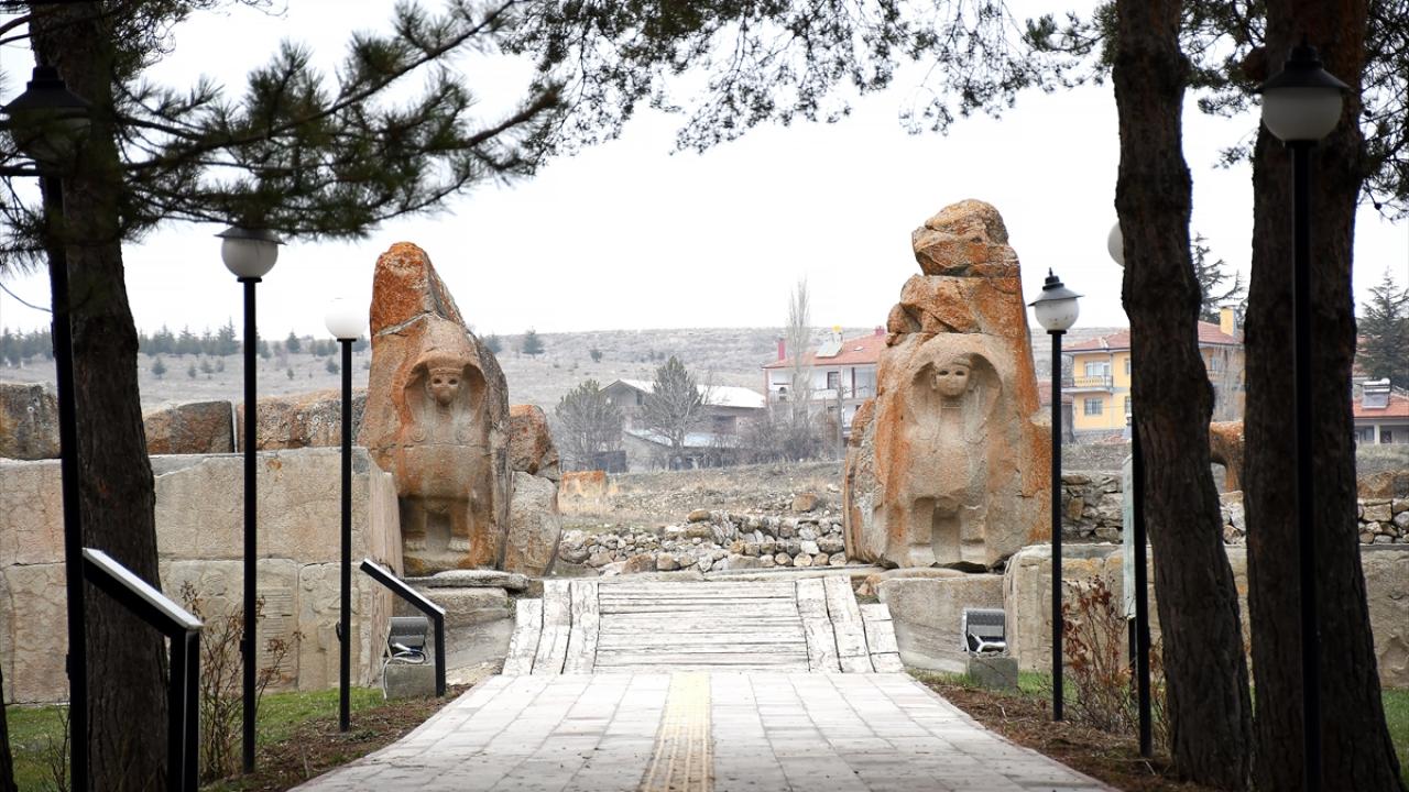 Anadolu`daki uygarlıkların gücünü gözler önüne seren antik kentler: Hattuşa ve Alacahöyük
