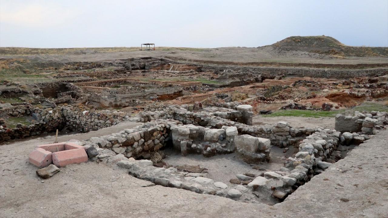 Anadolu insanına ticareti ve yazıyı öğreten kadim şehir: Kültepe