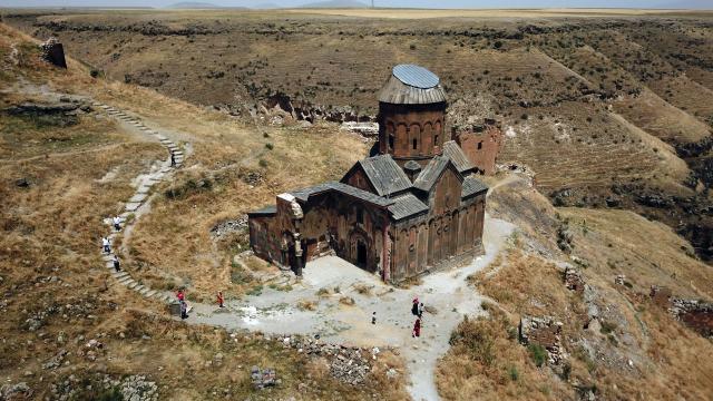 Türkiyede tarihe ayna tutan 21 bin 23 sit alanı bulunuyor