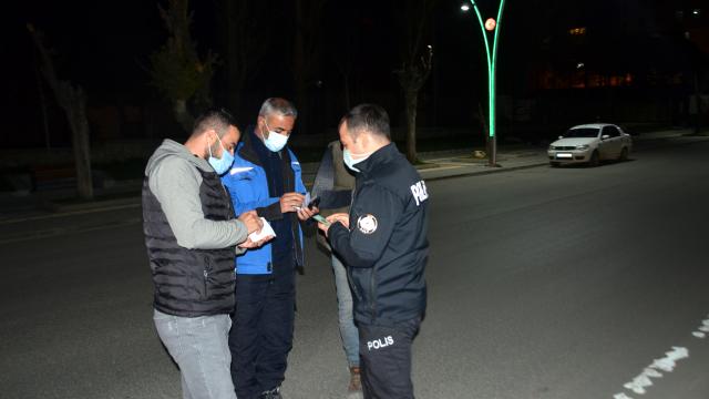 Van, Muş, Hakkari ve Bitliste sokağa çıkma kısıtlamasına uyuluyor