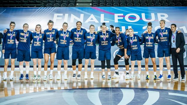 Fenerbahçe Öznur Kablo üçüncü oldu