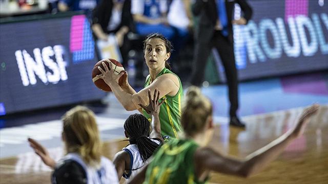 Perfumerias Avenida finale çıktı