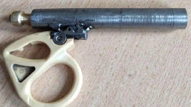 Suikast için kullanılacağı değerlendirilen el yapımı silah bulundu