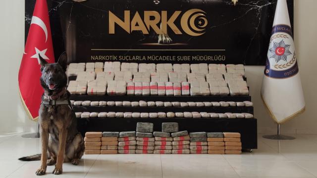 Vanda 102 kilo uyuşturucu ele geçirildi