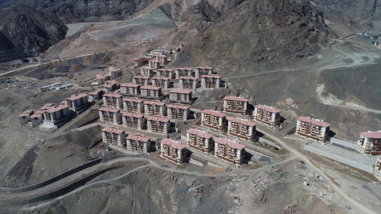 "Her vatandaşın eşyası evinden alınacak, yeni evine yerleştirilecek"