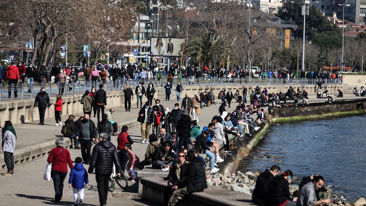 "Kısıtlılık getirmezseniz insanlardan bazı şeyleri beklemek çok kolay olmuyor"