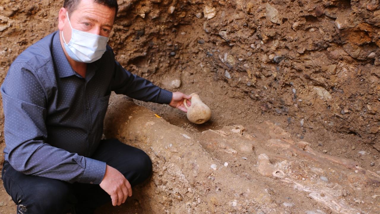 "Toplam 7 iskeletler ait iskeletler tespit edildi"