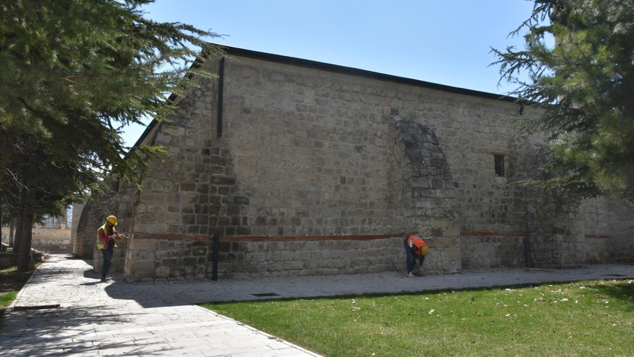 Alaaddin Keykubat döneminde yapılmış, 8 asırlık geçmişe sahip"