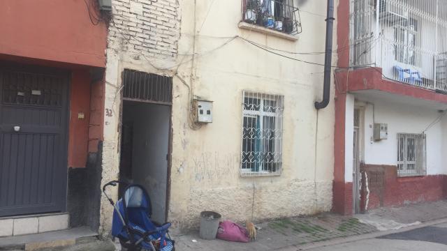 Adanada tabancayla başından vurulan çocuk ağır yaralandı