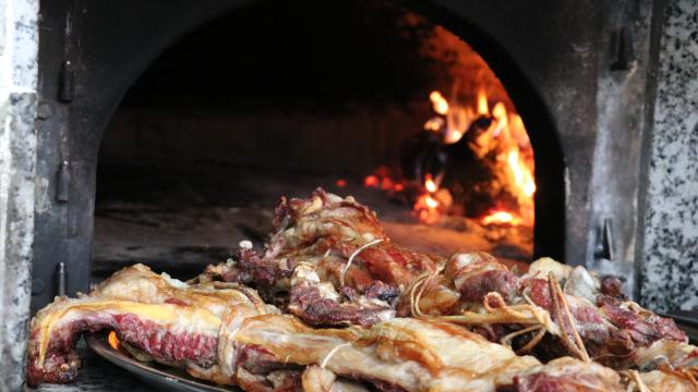 Siirtin tescilli lezzeti büryan kebabı paket servisle iftar sofralarına lezzet katıyor