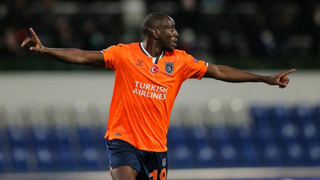Başakşehirde Demba Ba ile yollar ayrıldı