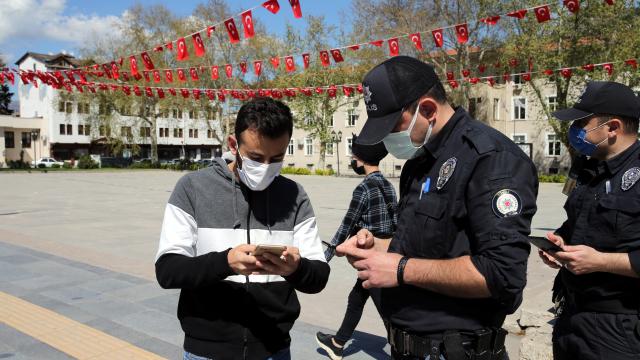 "Çok yüksek riskli" Tokatta Covid-19 denetimleri devam ediyor