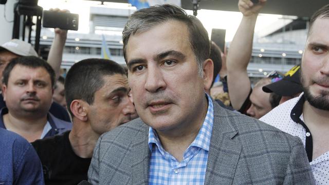 Saakaşviliden Gürcistana dönme kararı