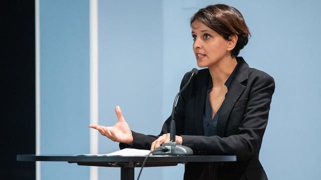 Eski Fransa Eğitim Bakanı: Laiklik İslamı dışlamak için kullanılıyor