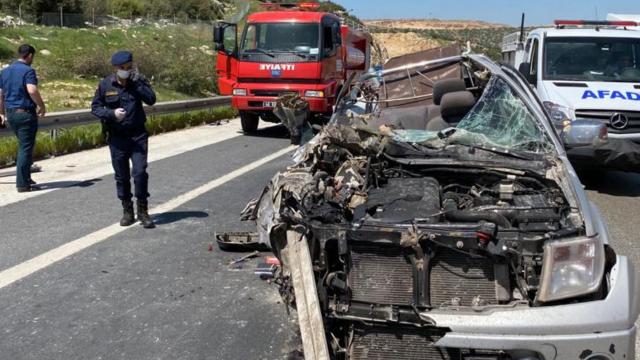 Kahramanmaraşta kamyonet ile tır çarpıştı: 1 ölü