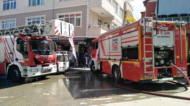 Kocaelide yangın çıkan evde hasar oluştu
