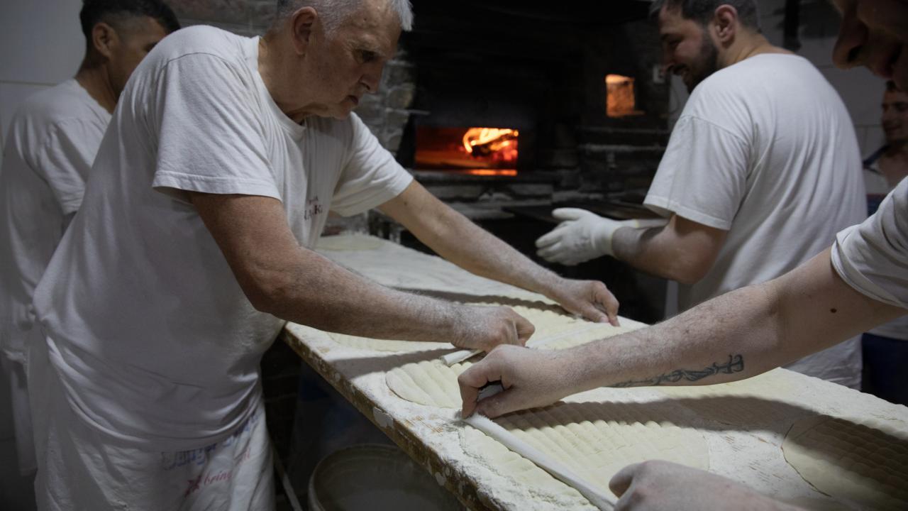 Ramazan ayının vazgeçilmezi somunu sadece Müslümanların almadığını ifade eden Trtic,