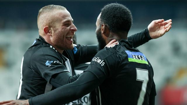 Beşiktaş 2 hafta sonra kazandı