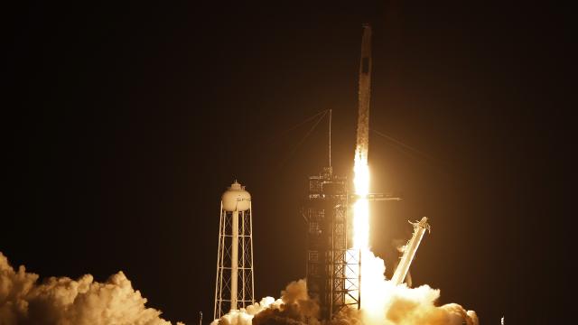 SpaceX, ikinci kez uzay istasyonuna astronot gönderdi