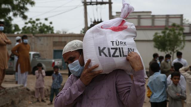 Kızılayın ramazan hedefi: 18 ülkede 1 milyon insana ulaşmak
