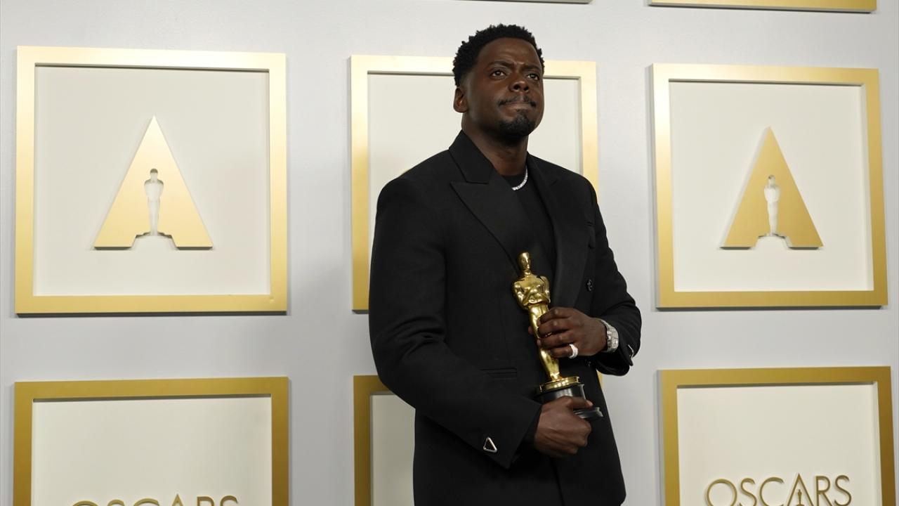 En İyi Yardımcı Erkek Oyuncu: Daniel Kaluuya (Judas And The Black Messiah)