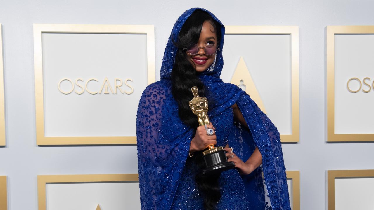 En İyi Özgün Şarkı: "Fight For You" (Judas And The Black Messiah)