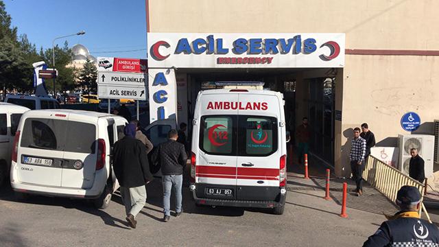 Şanlıurfada iki otomobil çarpıştı: 2 ölü, 5 yaralı