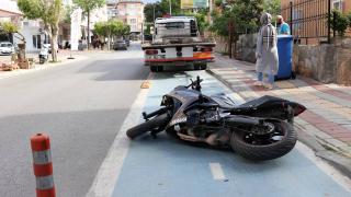 Köpeğe çarpan motosikletli ağır yaralandı