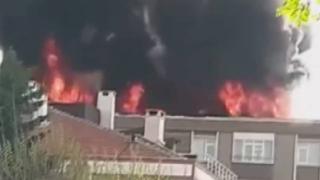Bağcılar'da çatı yangını