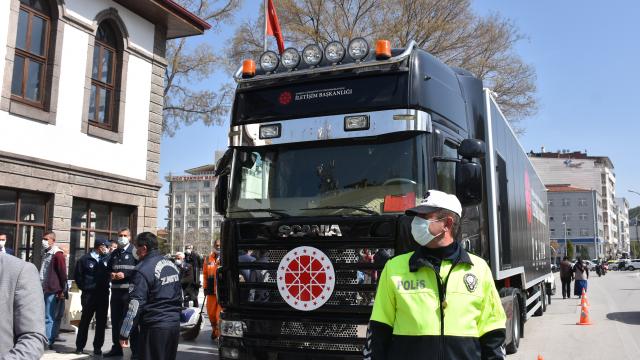 Cumhurbaşkanlığı İletişim Başkanlığı Dijital Tırı, 11. durağı Afyonkarahisarda ziyaretçilerini bekliyor